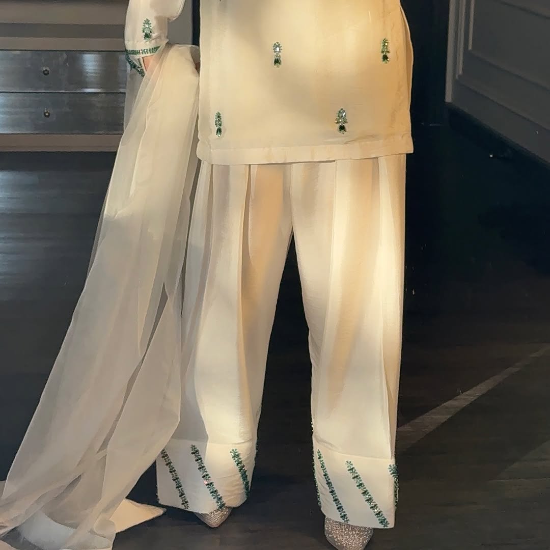 Farshi Suit