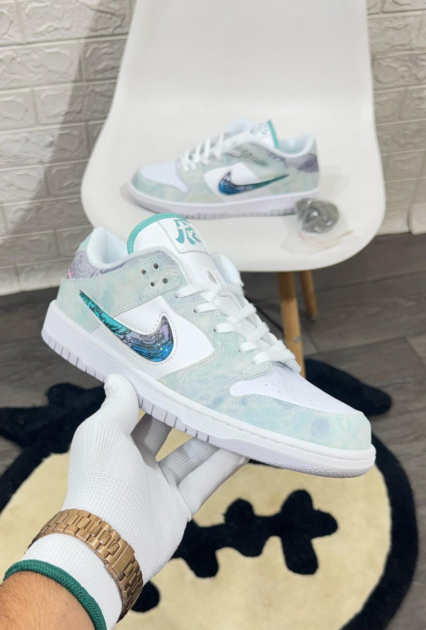 NIKE SB DUNK Shoe