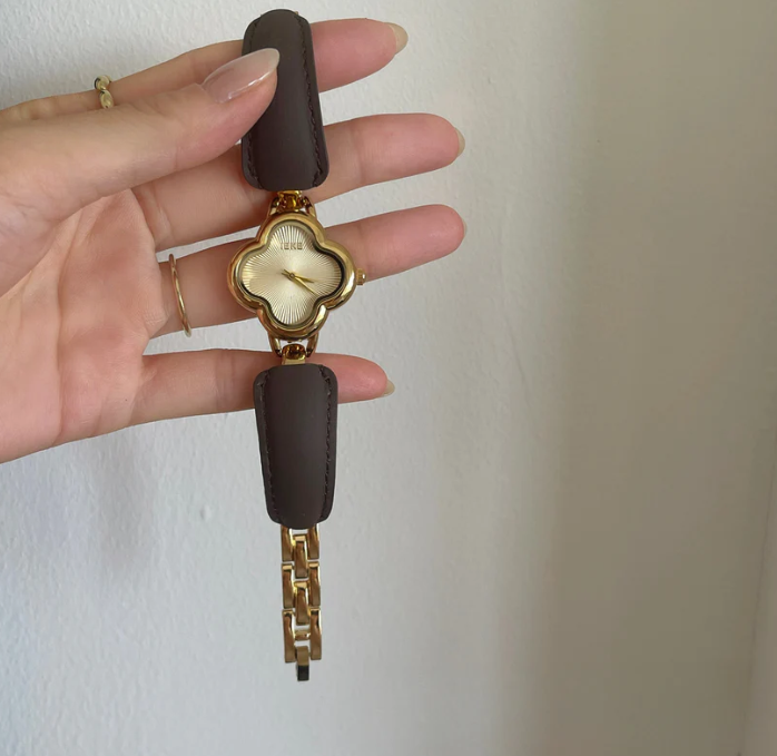 Four-leaf Clover Leather Ladies Watch