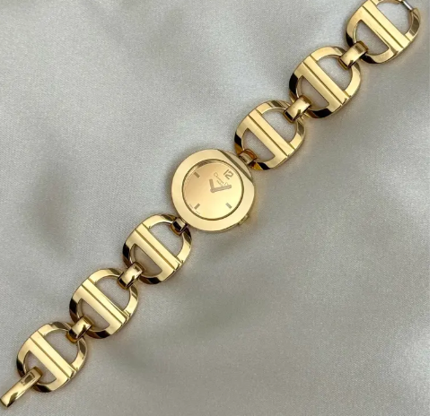 Luxe Gold Classic Watch