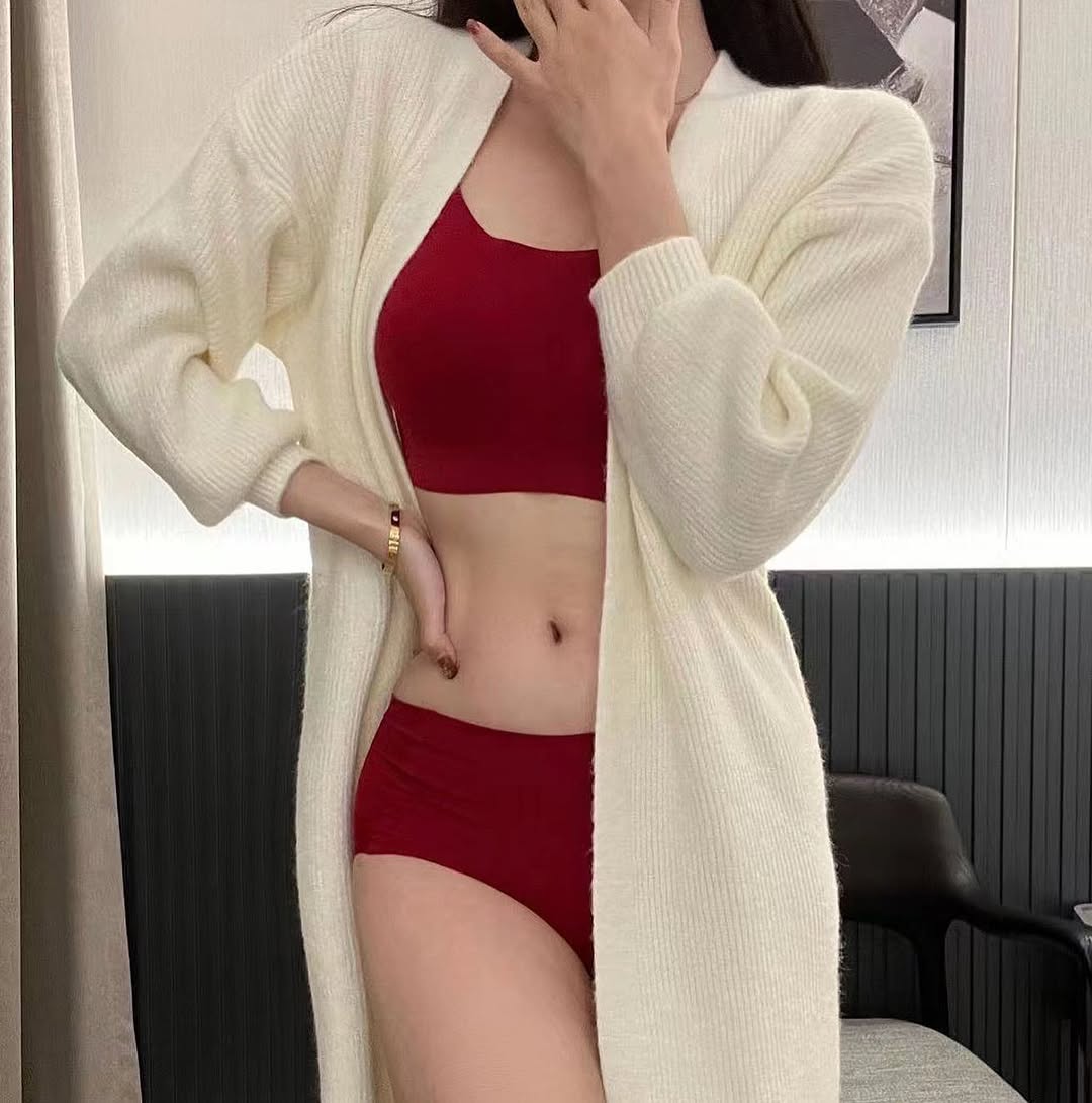 SEAMLESS BRA SET