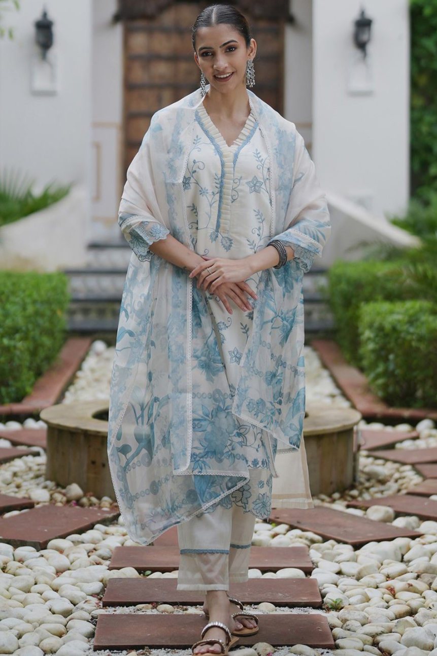 Floral Embroidered Thread Work Kurta With Trousers & Dupatta
