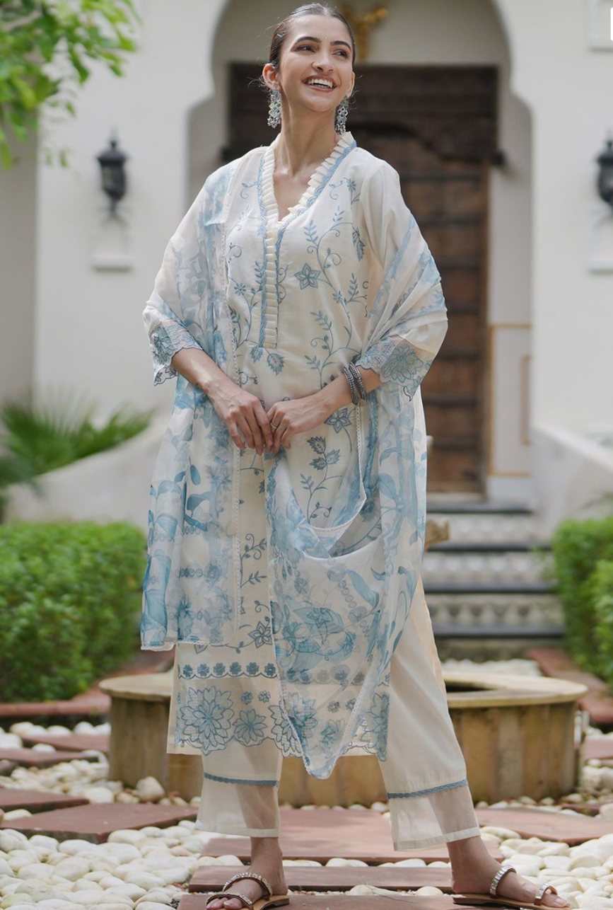 Floral Embroidered Thread Work Kurta With Trousers & Dupatta