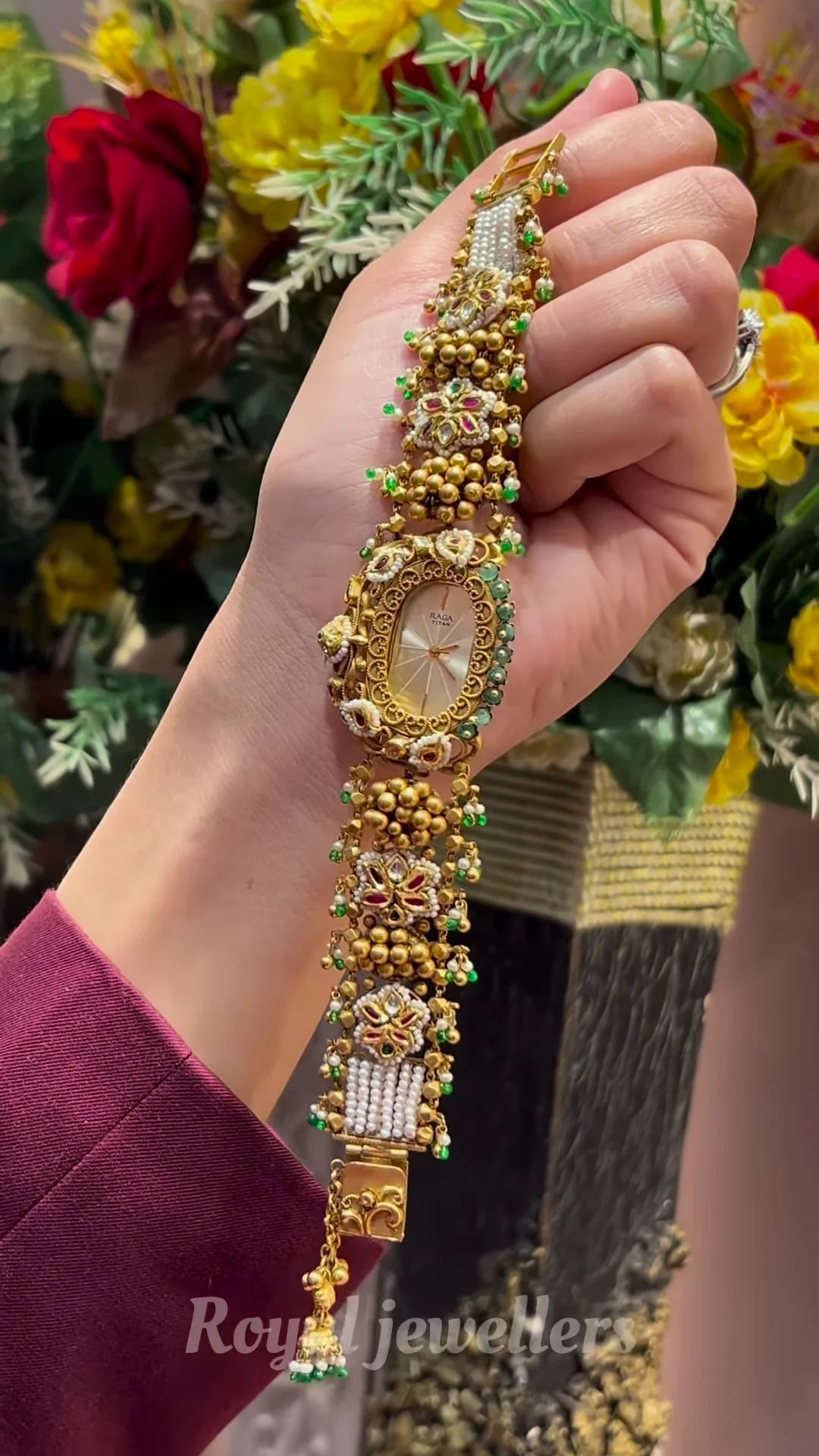 The Exquisite Gold Timepiece
