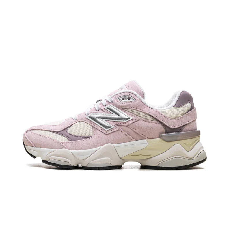 New Balance Blush Suede Classic