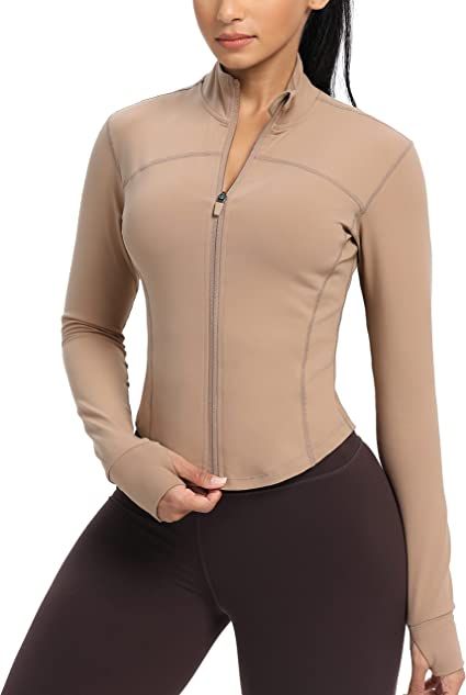 PERFECT FITTED JACKET FOR GYM