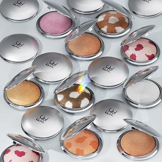 FOCALLURE Star Crash Stretchy Highlighter | Lightweight Microfine Shimmer | Vegan & Cruelty-Free | Non-Comedogenic | Natural Radiant Glow (WT01 THE ICE PLANET, Large)