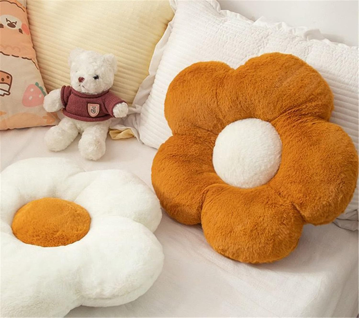 LushLeaf – Flower-Inspired Decorative Pillow
