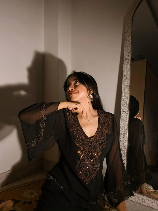 Zarqa Elegance Tops & Tunics