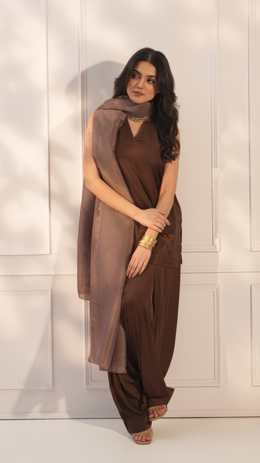 Sand' Middle Eastern Fit Kurta Set with Dupatta