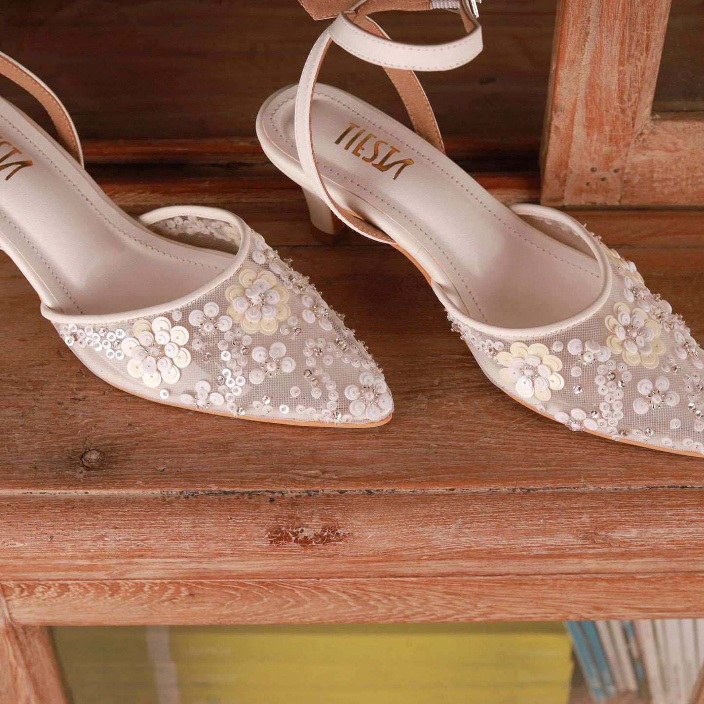 Pearl and bead Pointy close Kitten Heel