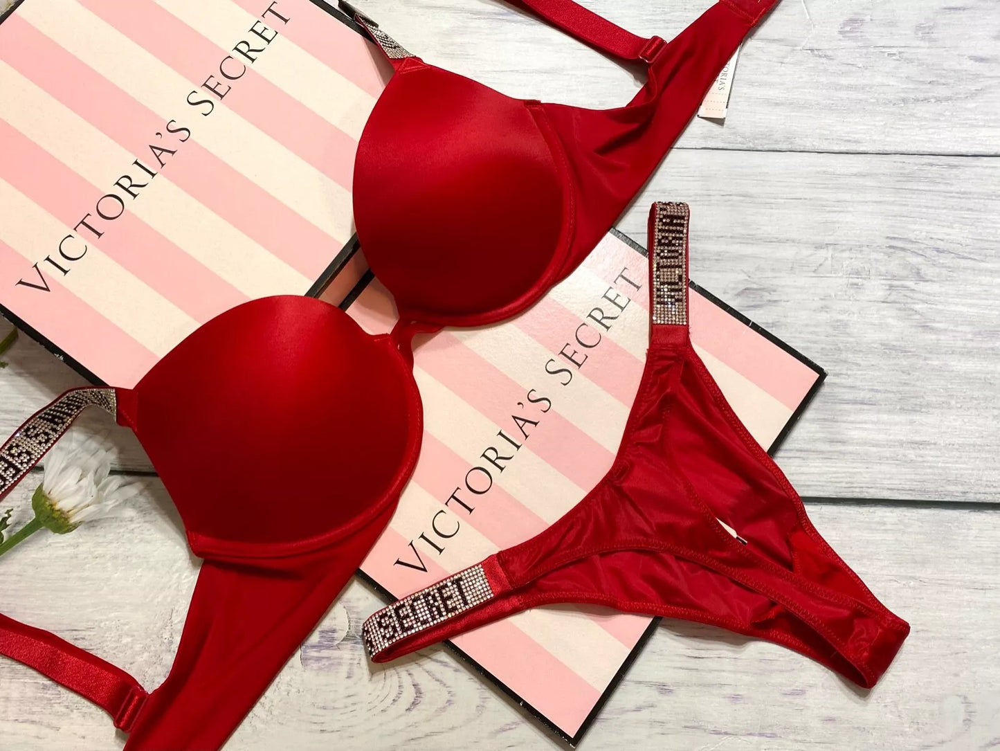 Victoria's Secret Very Sexy Rhinestone Sparkle Band Push Up Bra Thong Set