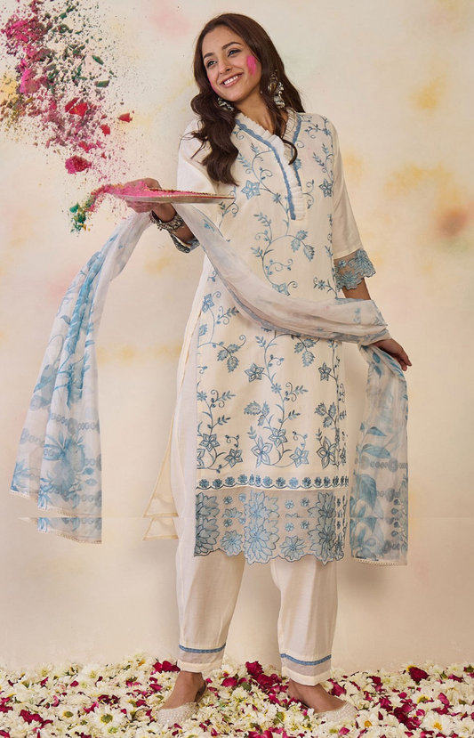 Floral Embroidered Thread Work Kurta With Trousers & Dupatta